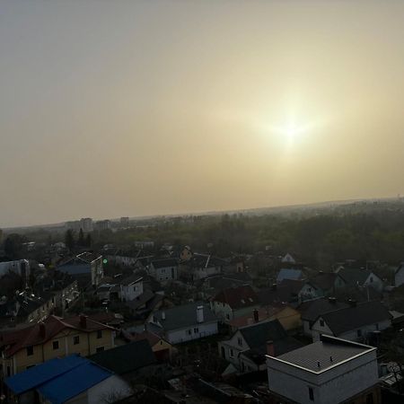 Апартаменти Класу Люкс В Жк Яровиця,1 Спальня Lutsʼk Dış mekan fotoğraf